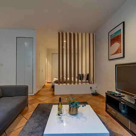 Apartment La Des Patins - Arenes *